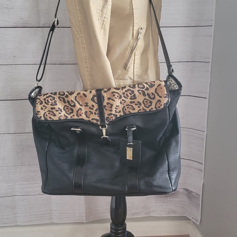 Steve Madden Weekender Bag - Black & Leopard Print